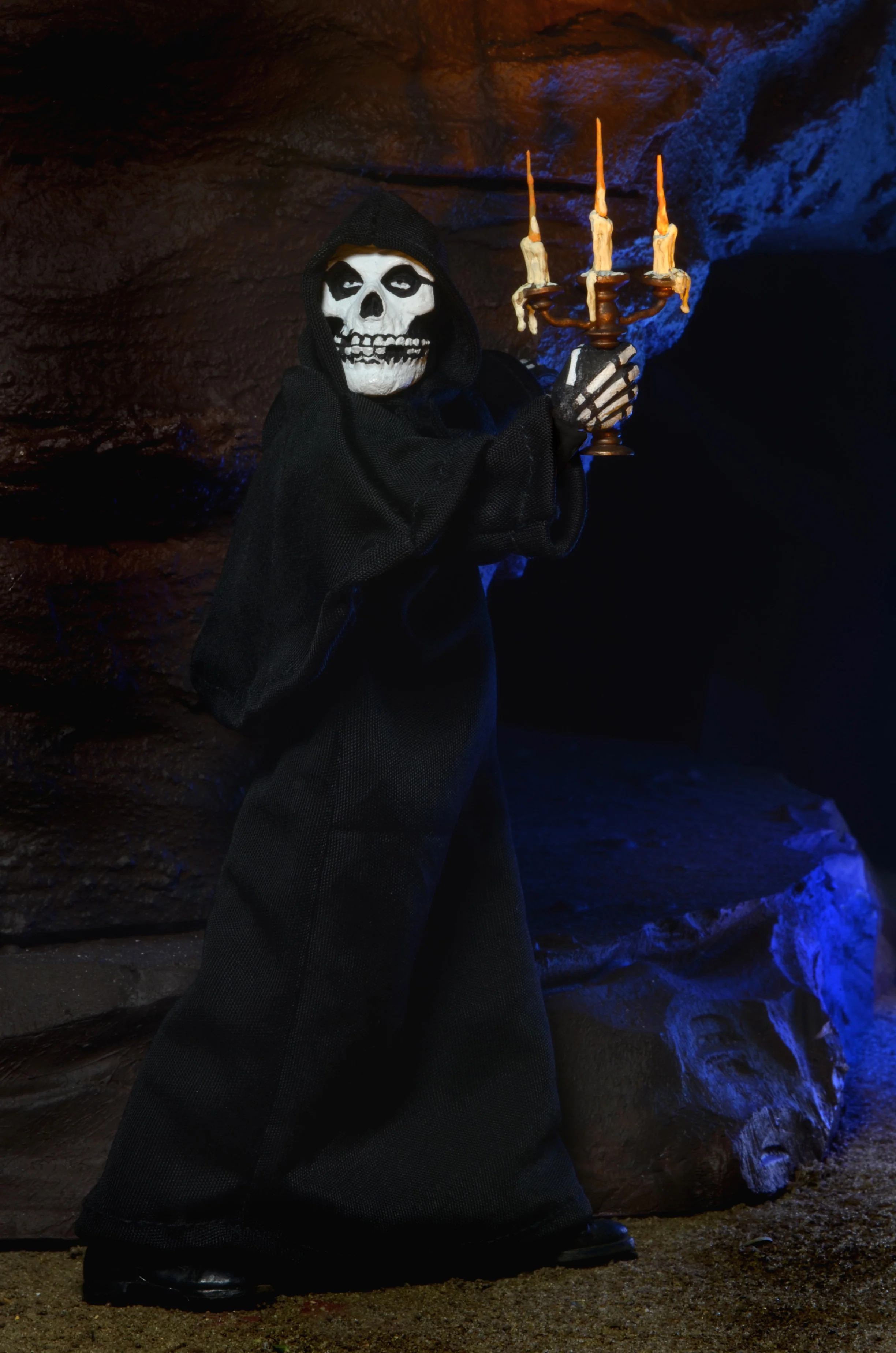 Misfits Fiend 8" Clothed Action Figure - Black - Image 7