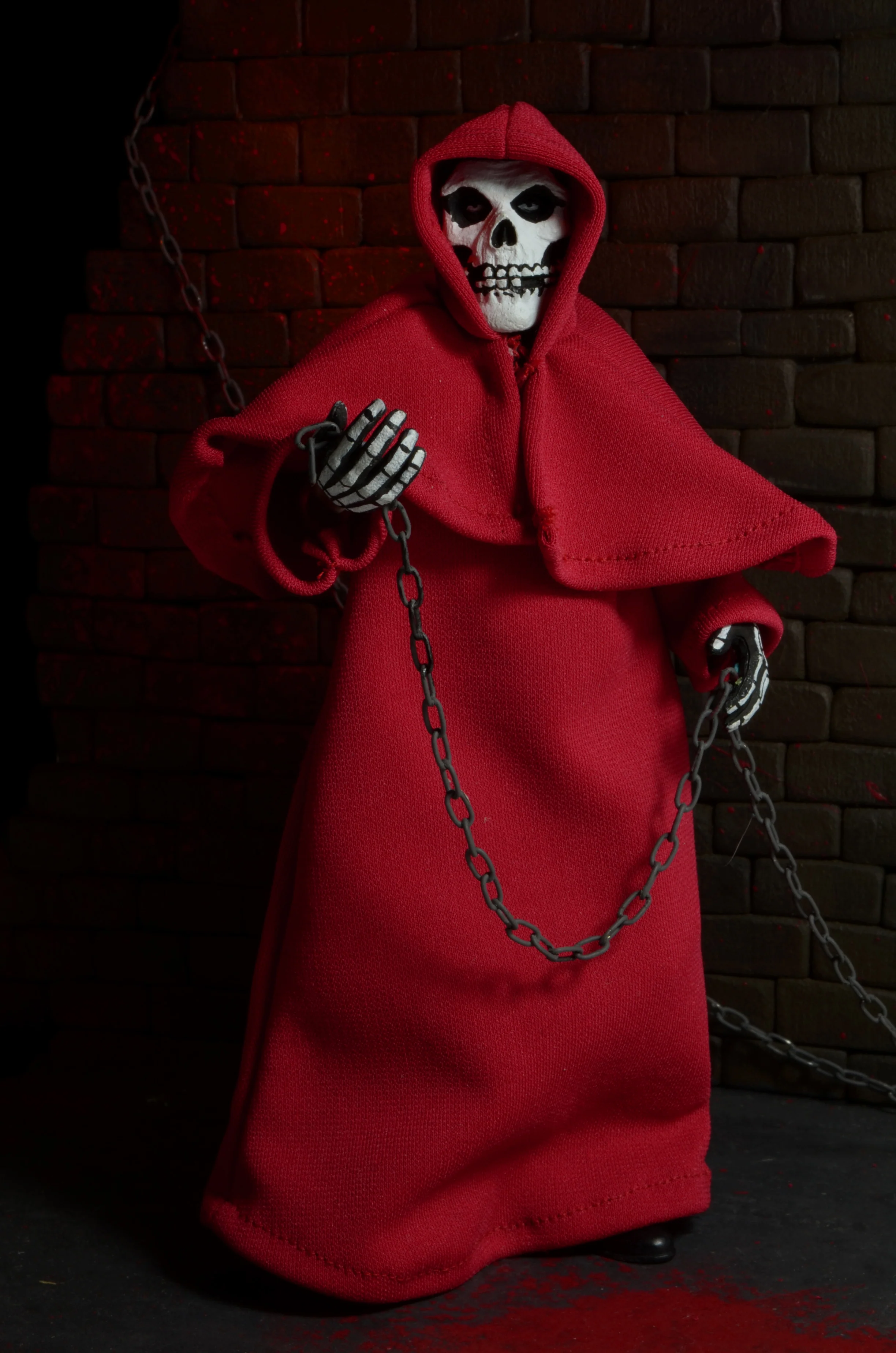 Misfits Fiend 8" Clothed Action Figure - Red - Image 7