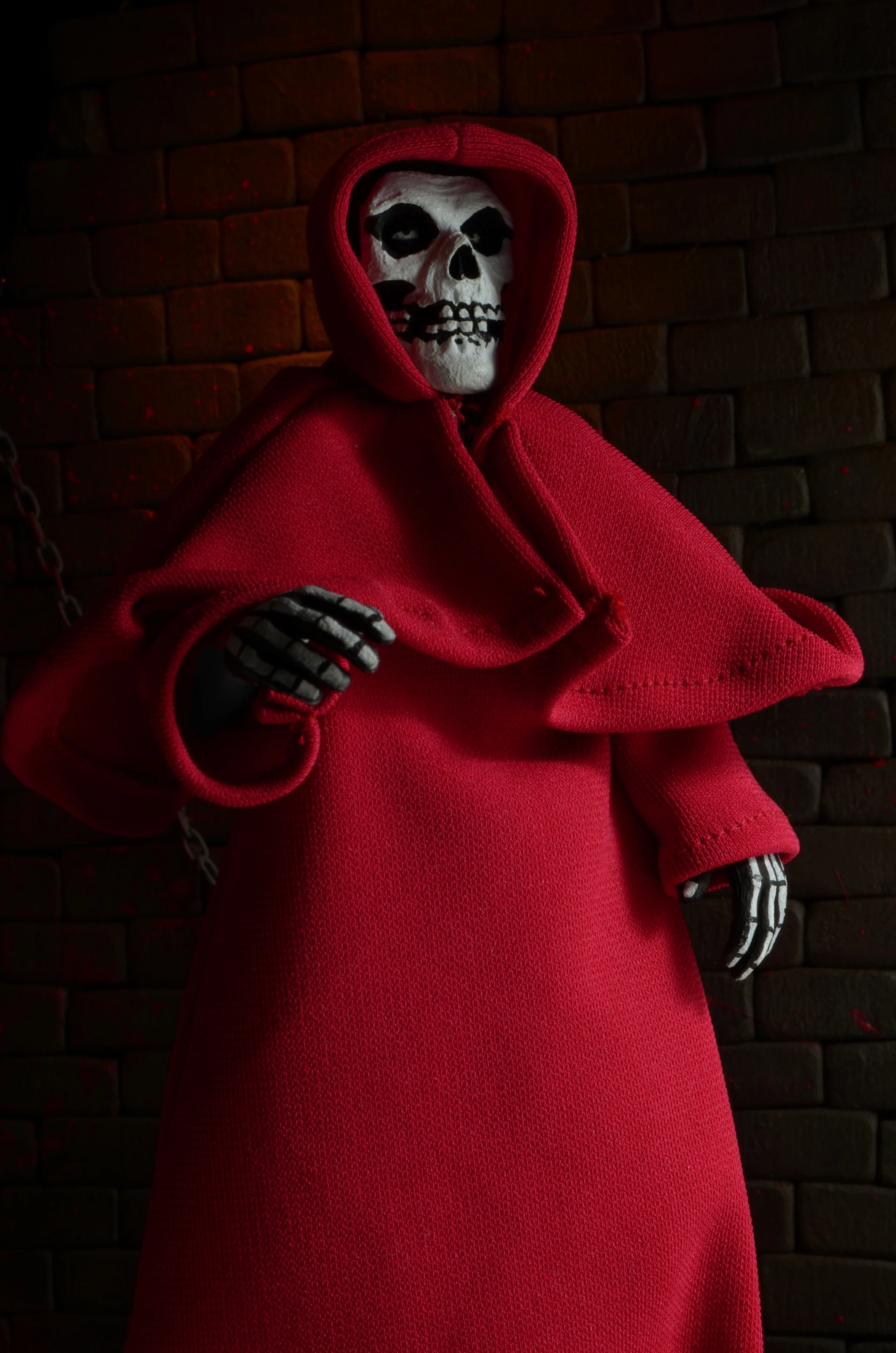 Misfits Fiend 8" Clothed Action Figure - Red - Image 8